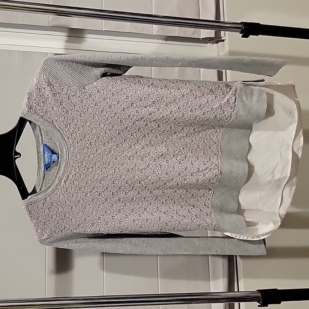 Simply Vera Wang sweater medium